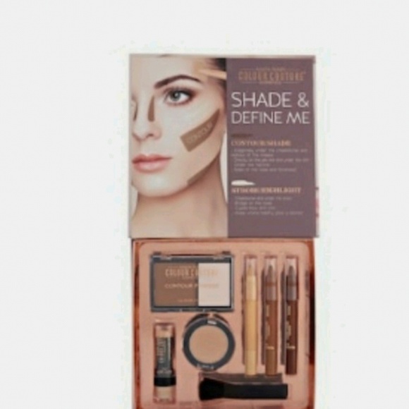 BRAND NEW!! 7 PIECE BEAUTY KIT!! - Picture 8 of 8